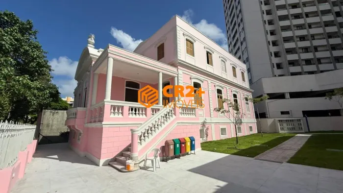 Alugo Casa para o seu Comércio- Casarão Tombado e revitalizado