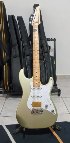 Guitarra Seizi Katana Musashi com upgrades