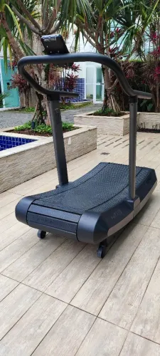 Air Runner Assault Fitness