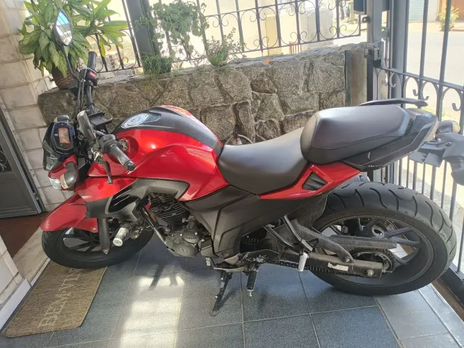 Moto linda!