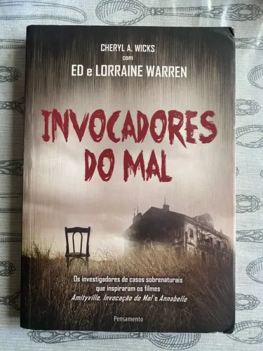 Livro Invocadores do Mal