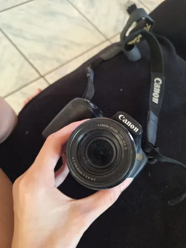 Vende-se câmera da canon