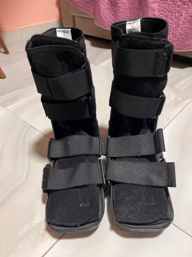 Pra vender bota ortopédica