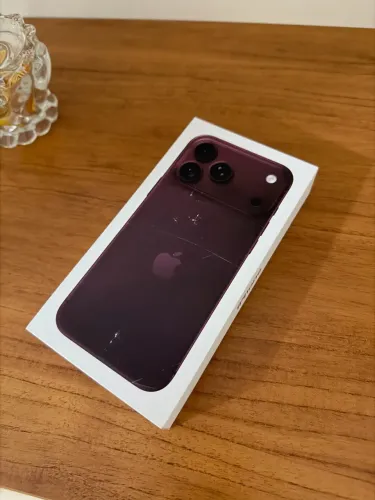 iPhone 18 pro Max 256gb Bordo
