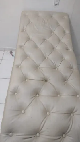 Maca Fixa Estofada Capitonê