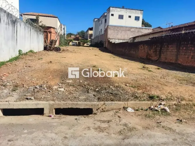 Vendo lote no Jardim Panorama