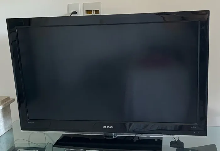 TV CCE 42 polegadas