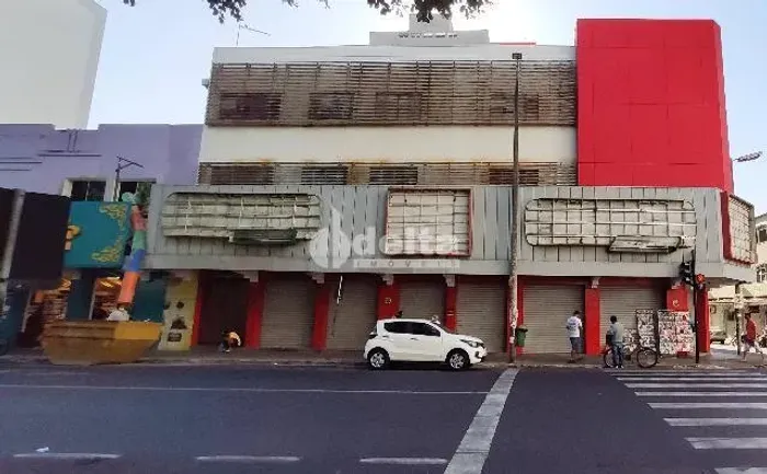 Sala disponível para locação no bairro Centro em Uberlândia-MG