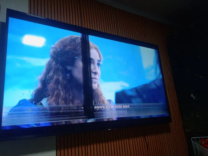 Tv Sony 65 polegadas com mancha na tela 