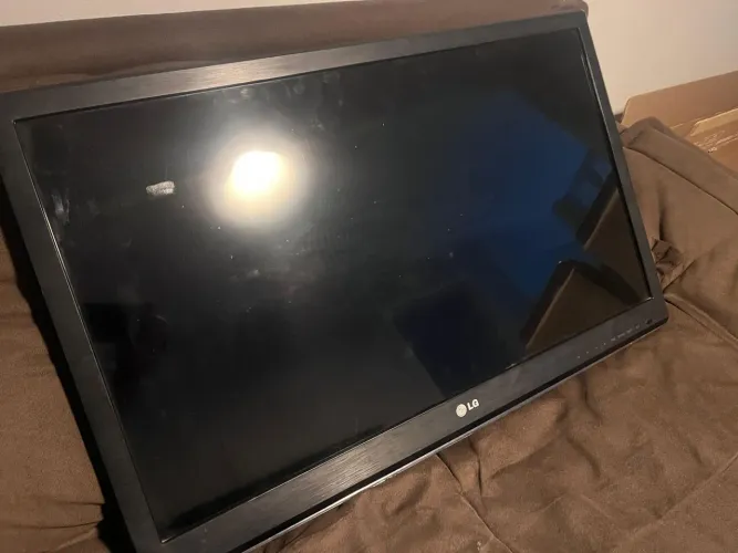 Televisão LG - HD 32 polegadas
