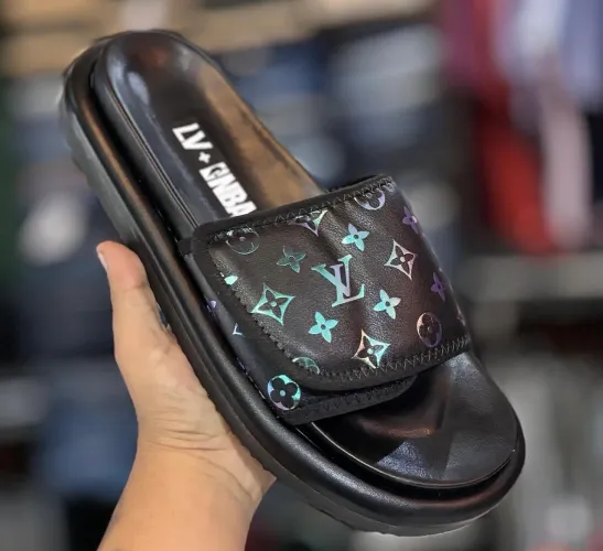 Chinelo Novo