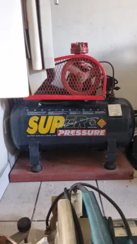 Compressor de AR.
