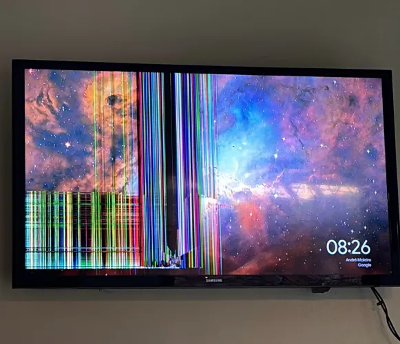 TV Smart 32 - Conserto ou Retirada de Peças