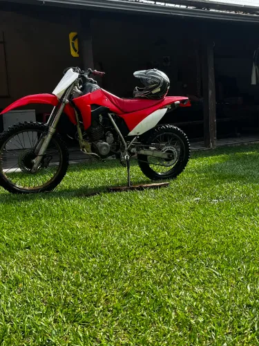 XR com roupa de CRF 