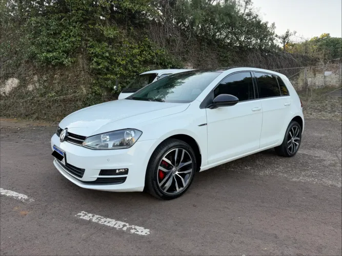 Volkswagen Golf Comfortline 1.6 MSI Total Flex Aut. 2016