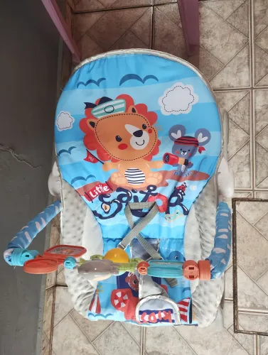 Vendo cadeirinha de balanço bebe