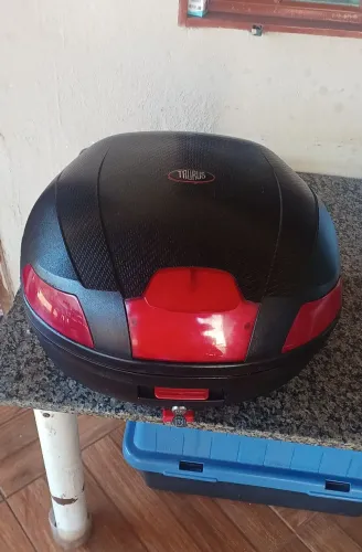 BAÚ TAURUS COM BASE DE FIXAÇÃO 