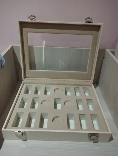 Porta relógios e porta jóias completo