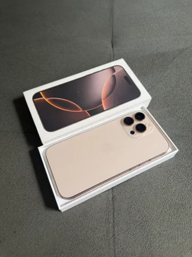IPhone 16 pro Max 256gb desert! Aceito trocas e cartão.