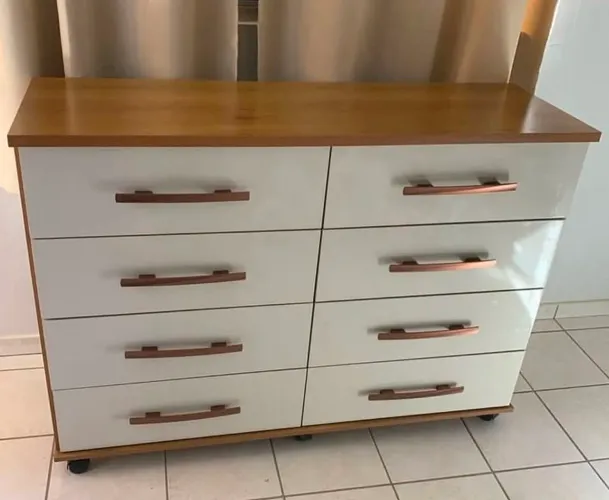 Cômoda 8 gavetas nova