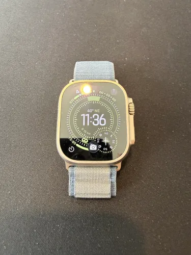Apple Watch Ultra 2 - 100% de bateria