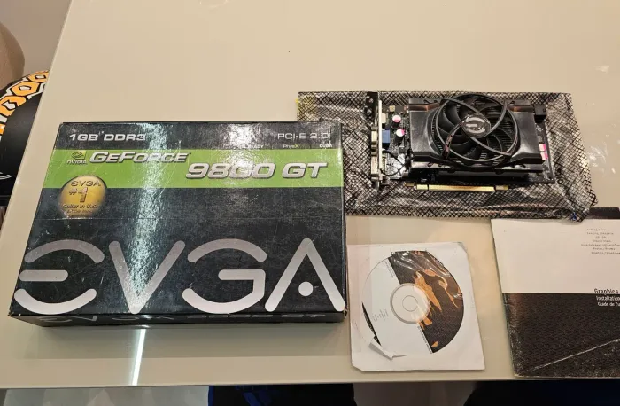 Placa de video EVGA 9800GT