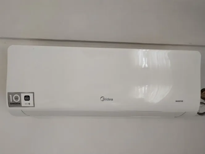 Ar condicionado 9000 BTU 220v - quente e frio