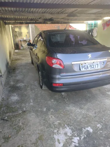 Peugeot 207 Sedan Passion XR 1.4 Flex 8V 4P 2012