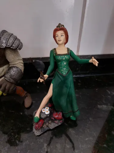 Bonecos Shrek - Princesa Fiona Mcfarlane toy