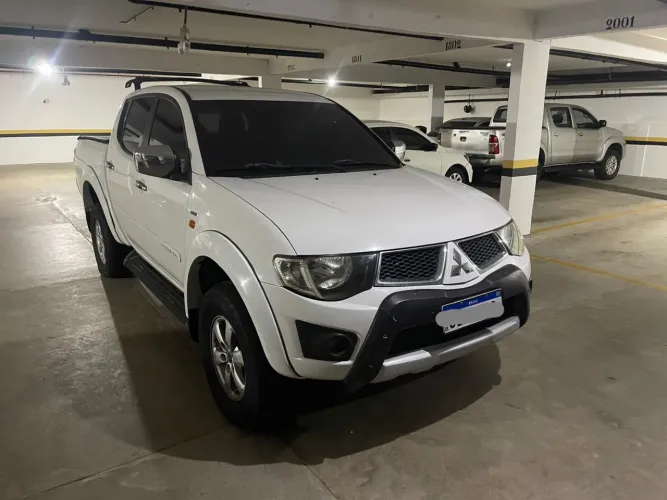Mitsubishi L200 Triton HPE 3.2 CD TB Int.diesel AUT 2012