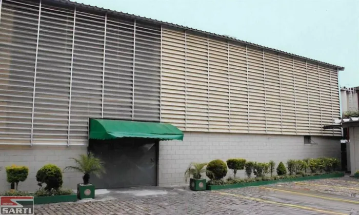 PARQUE NOVO MUNDO , GALPÃO AMPLO , COM FORÇA TRIFÁSICA E 2.936 m² , DE ÁREA CONSTRUÍDA