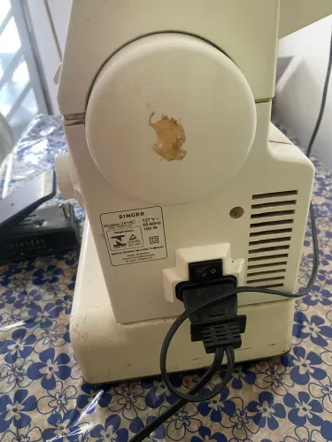 Máquina de costura