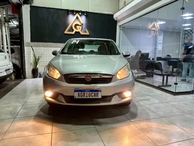 Fiat Grand Siena Attrac. 1.4 EVO F.flex 8V 2014