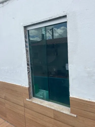 Janela vidro verde