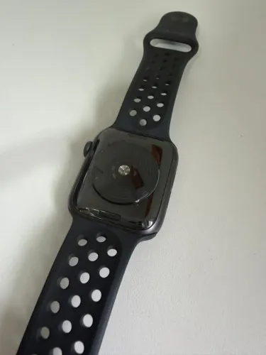 Apple Watch SE Nike 44mm - seminovo
