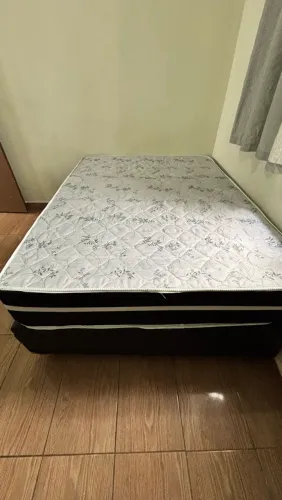 Cama box com baú 