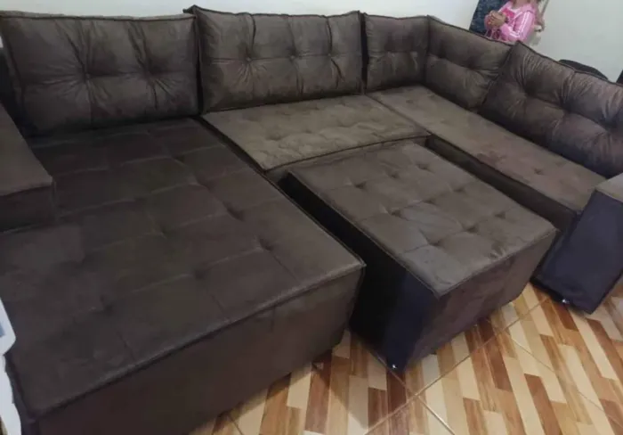 Sofá retrátil e reclinável - assento em molas e pillow de qualidade