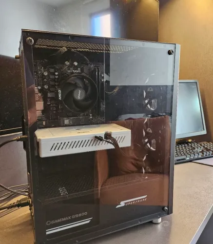 PC Gamer Ryzen 5 5600GT + RX 580 8GB 
