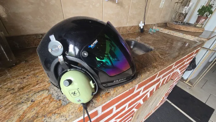 Capacete ( de voo) aeronáutico