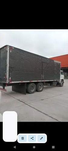 Vendo esse caminhão