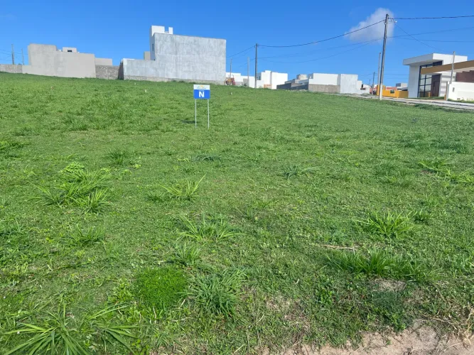 Terreno no condomínio fechado Porto monte em Marechal Deodoro 