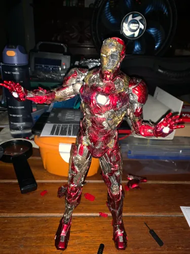 Iron man hot toys mistério ilusion nova na caixa parda e arte