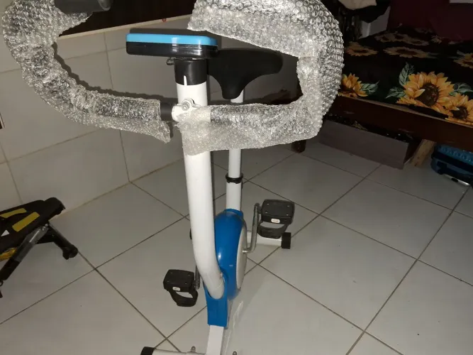 Bicicleta ergometrica Mile fitines de 550,00 por 400,00 semi nova