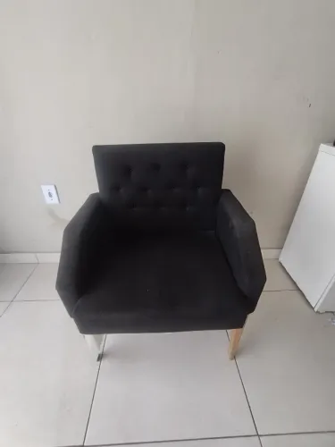 2 poltronas por 200