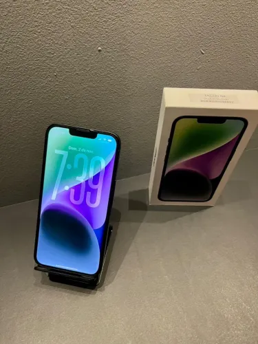 iPhone 14 Preto 256 GB