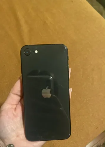 iPhone SE 2020 2ª Geração - 64GB - Usado