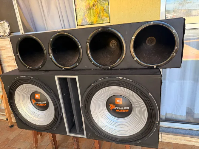 Paredão JBL Tornado 2200 - Grave Pesado + Cornetas | Muito Forte 
