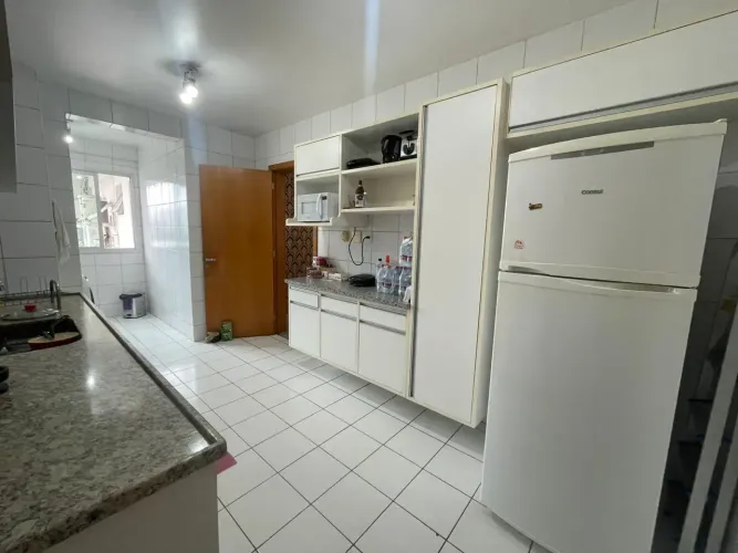 DI CAVALCANETE, VIEIRALVES, 137M2, MOBILIADO, 4 SUÍTES. 3 VAGAS