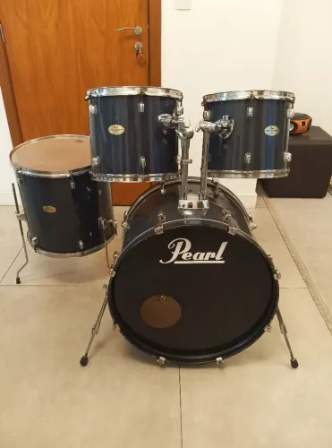 ## Shell pack de bateria Pearl Forum 12,13,16,22, muito boa, preço de desapego total !!!