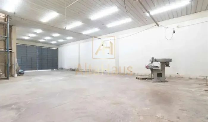 Galpão Comercial para Locação em São Paulo-SP Jardim Nossa Senhora do Carmo 2 Salas, 4 Ban